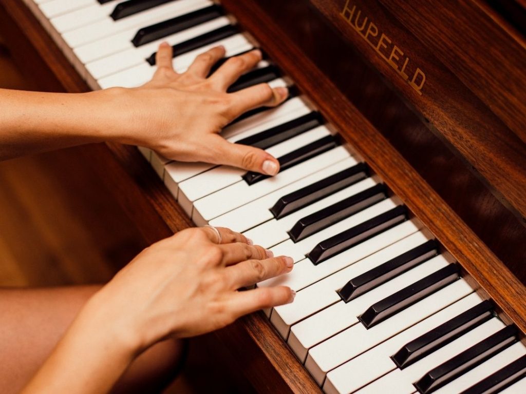 Read more about the article The Recreational Adult Piano Student: Experiences from the “Recreational Music-Making” Movement