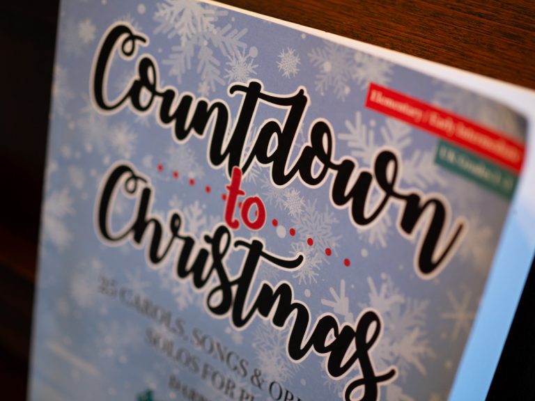 Read more about the article Review: Countdown to Christmas (Darren Day)
